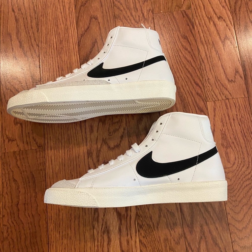 Nike Men’s Blazer Mid ‘77 vintage shoes size 8.5 - Picture 6 of 7
